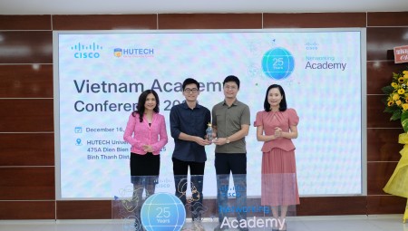 BKACAD VINH DỰ NHẬN GIẢI “ PARTNER OF THE YEAR” DO CISCO NETWORKING ACADEMY TRAO THƯỞNG